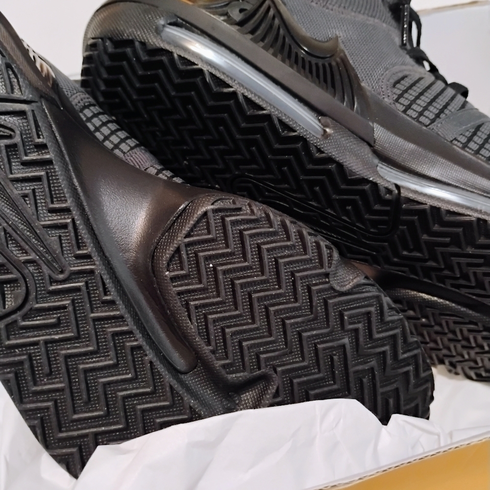 🔥Hot🔥 New Nike LeBron Witness 7 Black Diamond Classic 13 - Picture 3 of 8